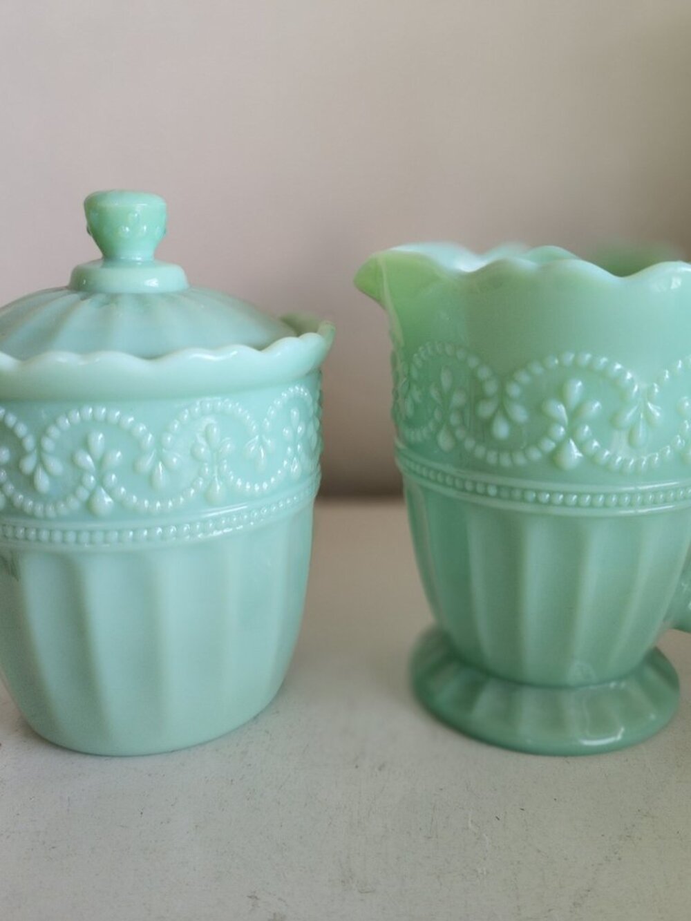 Pioneer Woman TIMELESS BEAUTY Jadeite Jadite Green Glass Sugar Creamer NEW NWT